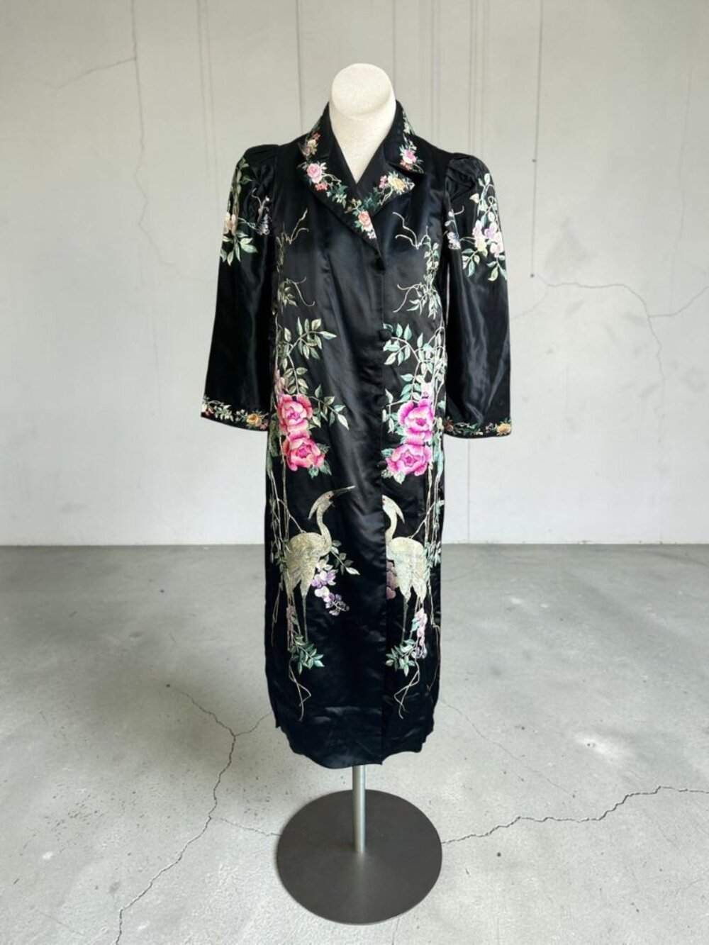 Vintage Japanese Black Satin Embroidered Cranes Floral Duster Coat